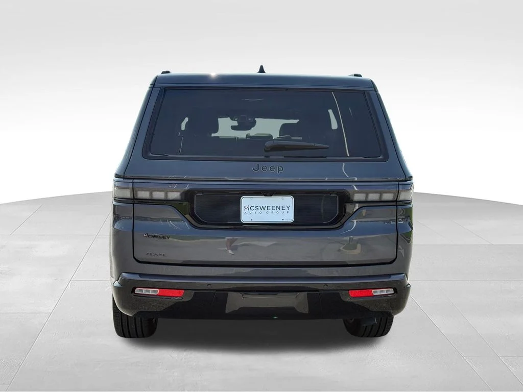 New 2026 Baltic-Gray Metallic Clear-Coat Exterior Paint Jeep Limited Reserve image 26