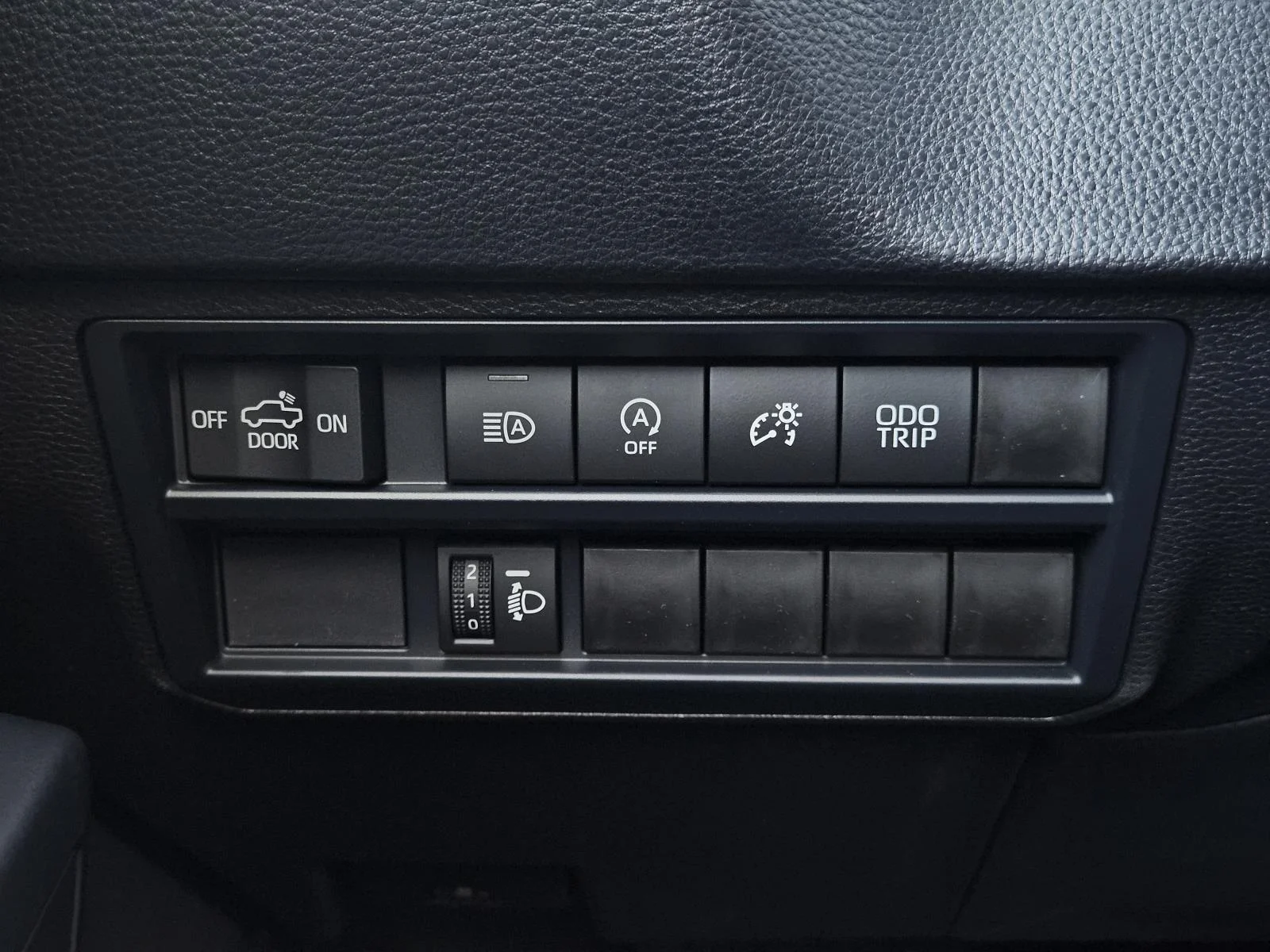 2026 Toyota Tundra SR5 - Photo 20