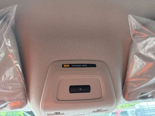 New 2026 Oxford White Ford Cargo Van image 27