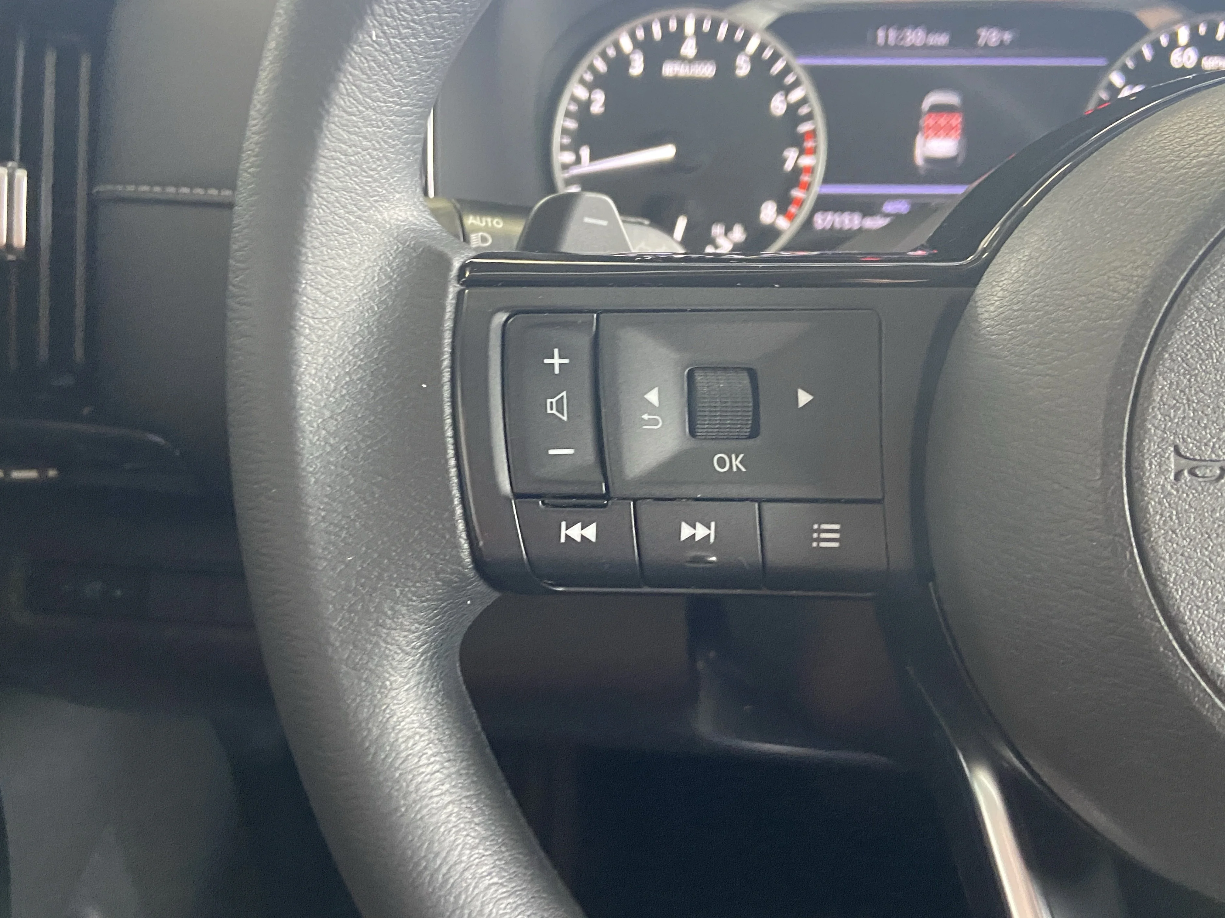 Used 2022 Gun Metallic Nissan S image 18