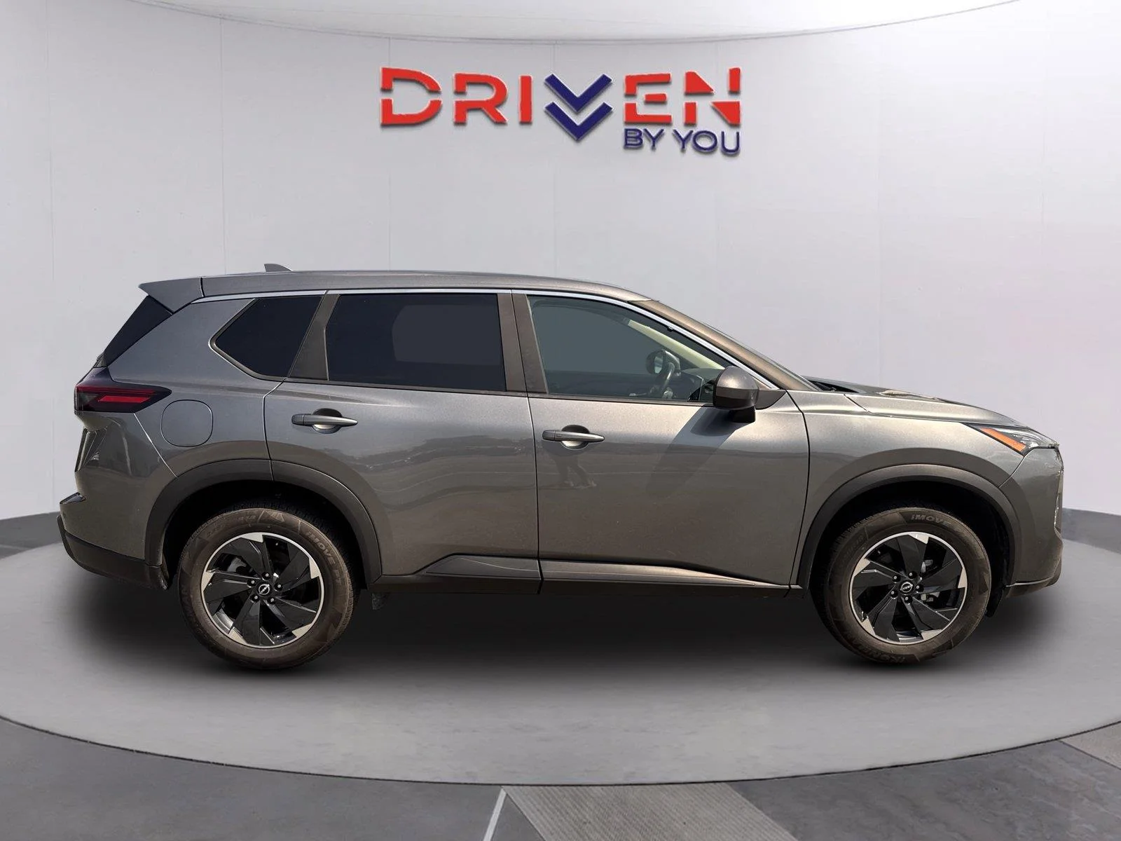 Used 2025 Gun Metallic Nissan SV image 3