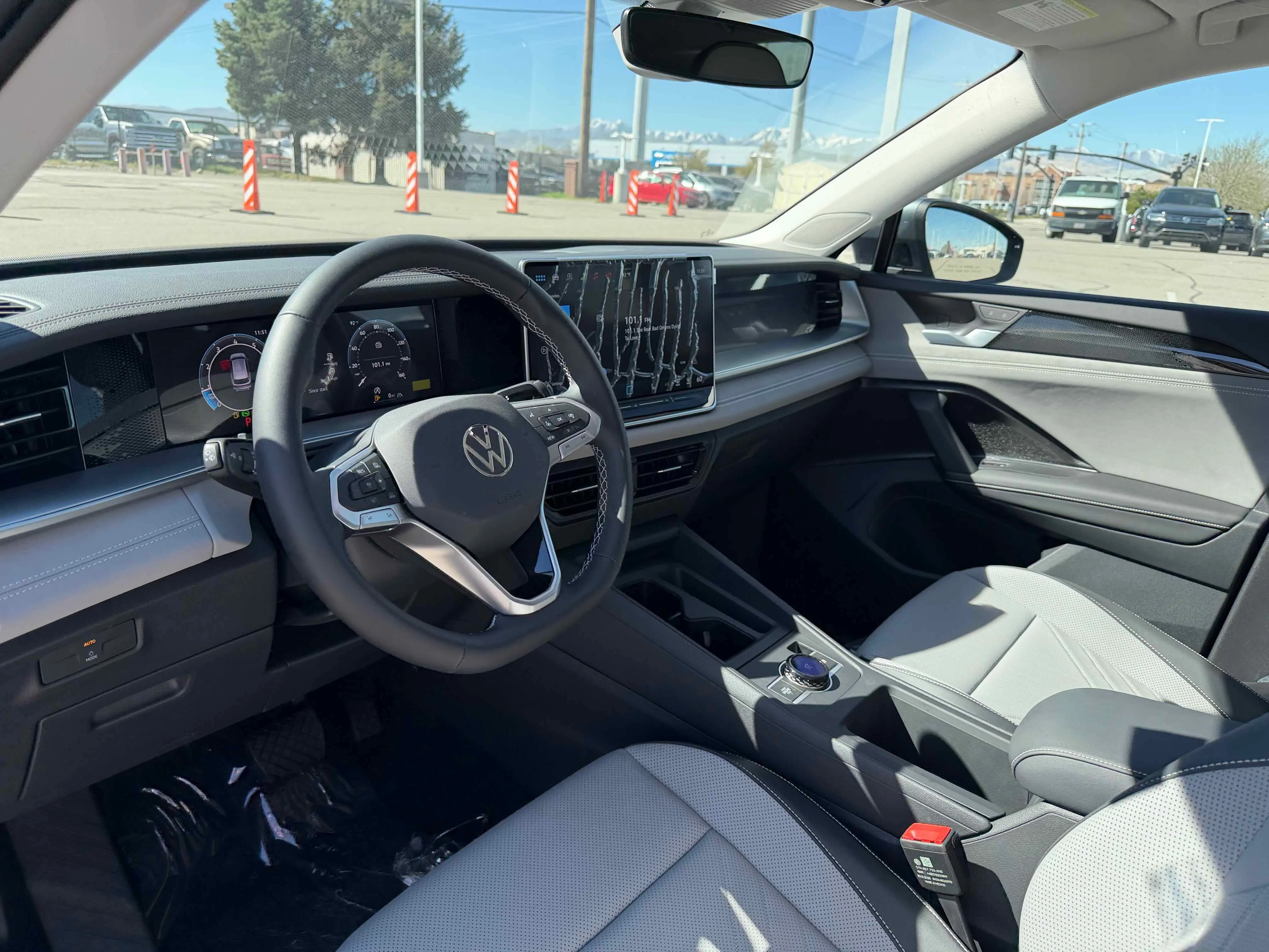 New 2026 Platinum Gray Volkswagen SE image 4