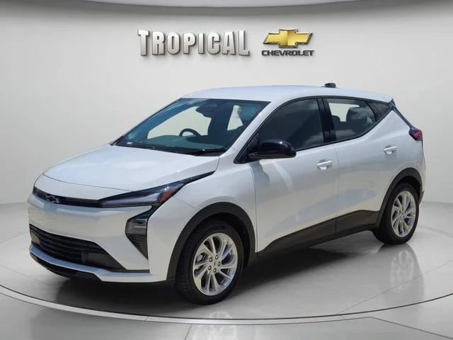 New 2027 Summit White Chevrolet LT image 1