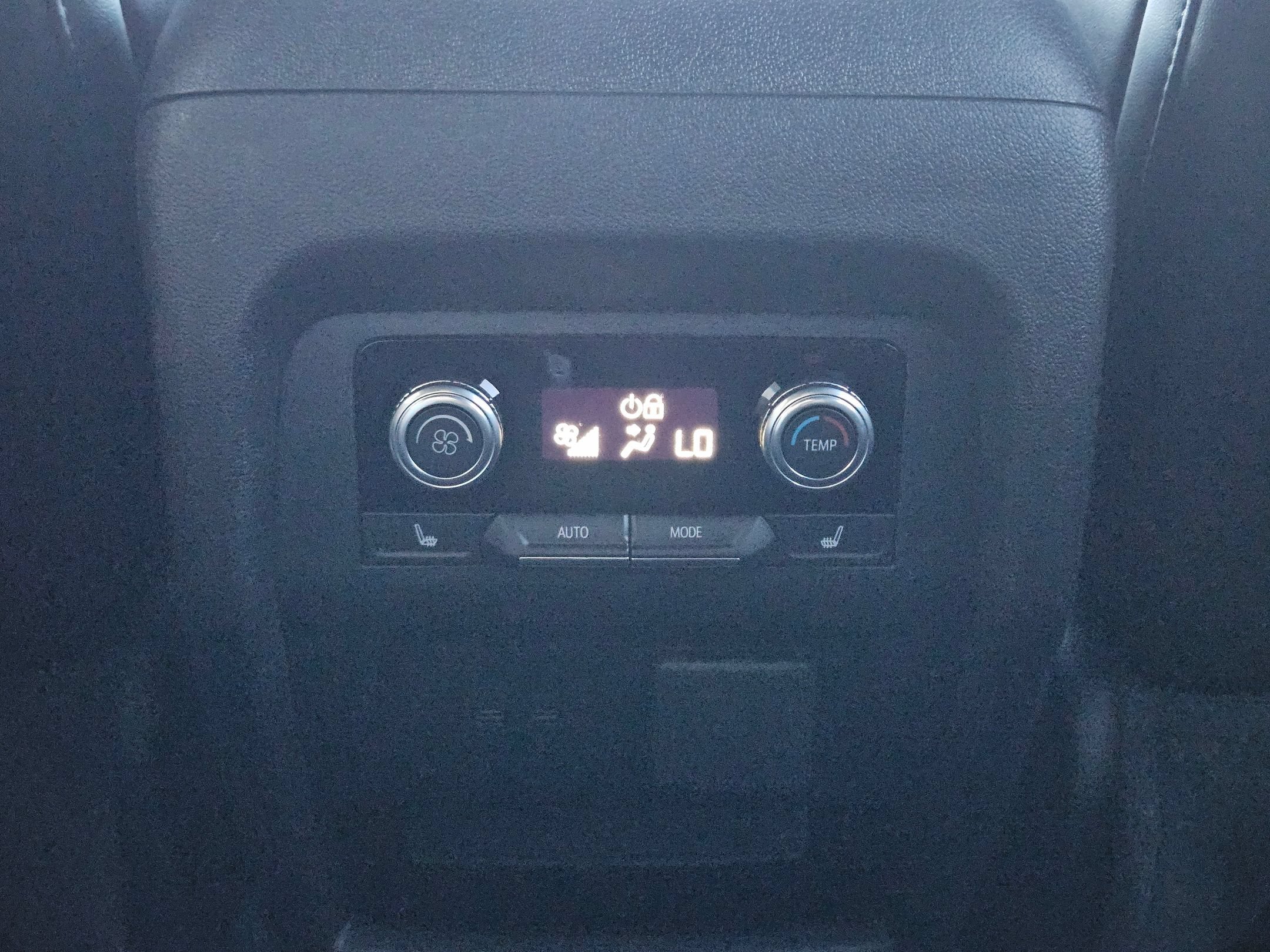 2024 GMC Acadia AT4 - Photo 27