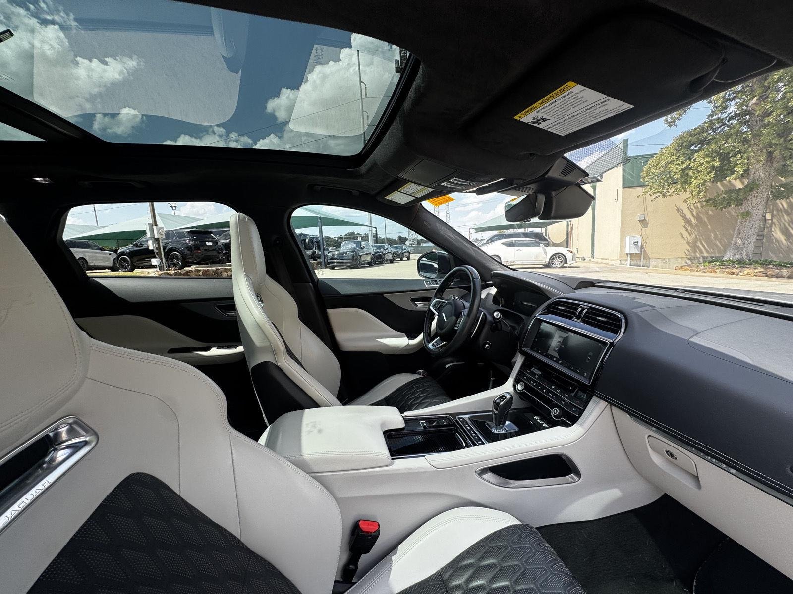 Used 2020 Indus Silver Metallic Jaguar SVR V8 image 19