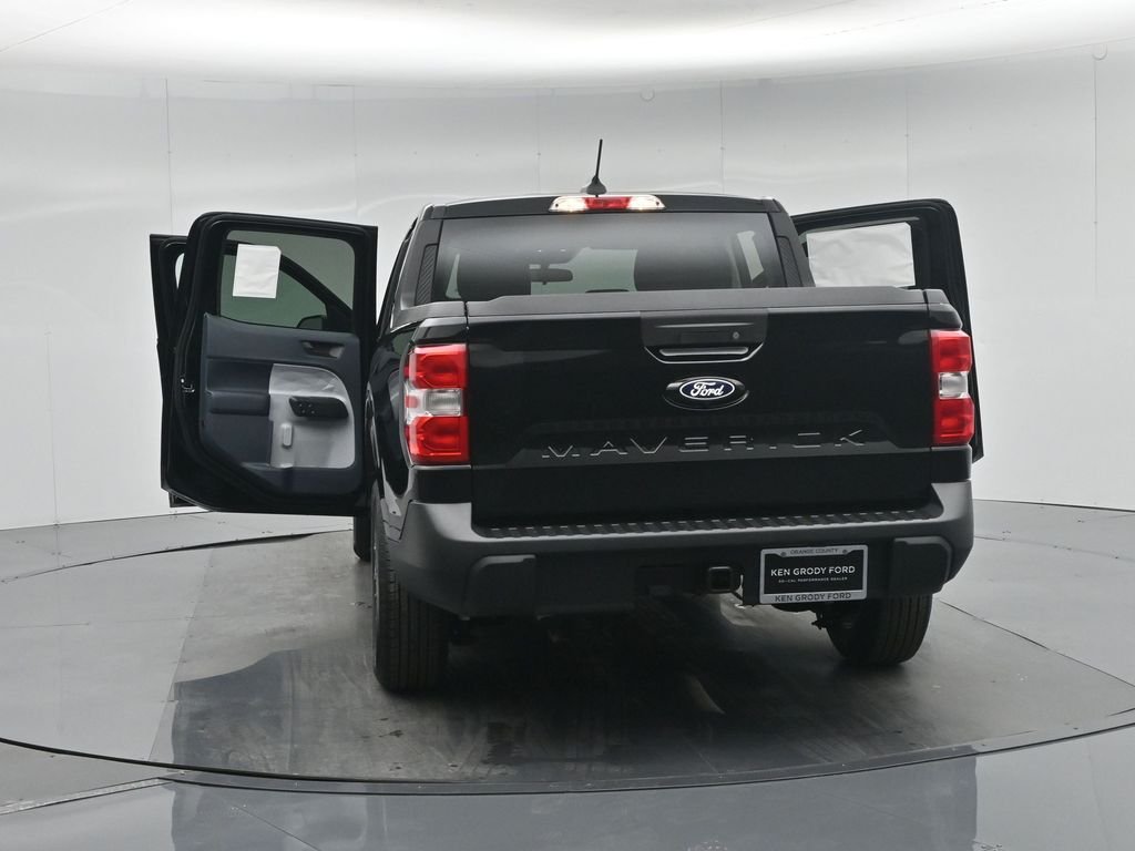 New 2026 Shadow Black Ford XLT image 52