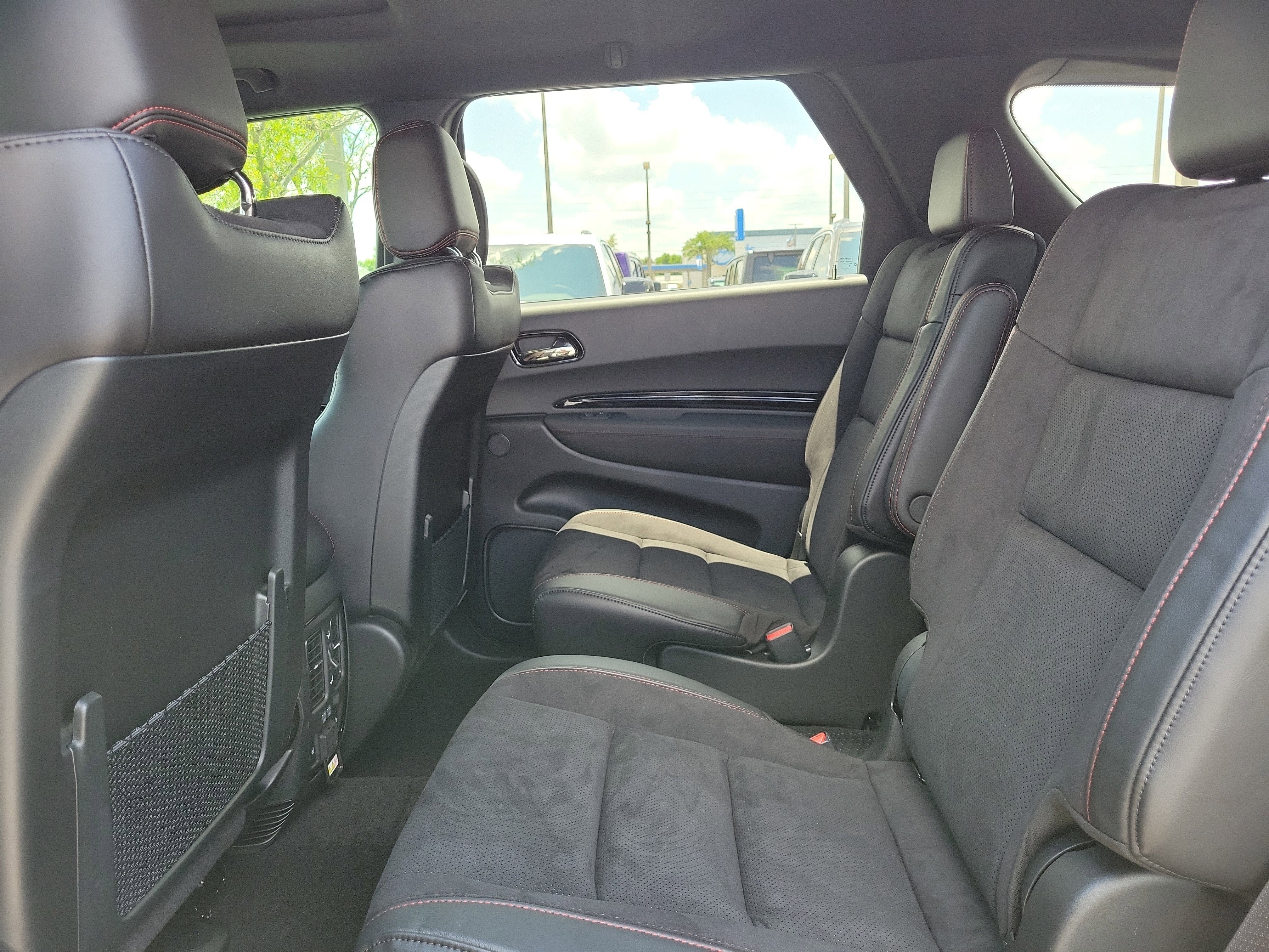 New 2026 Diamond Black Clear-Coat Exterior Paint Dodge GT Plus image 8