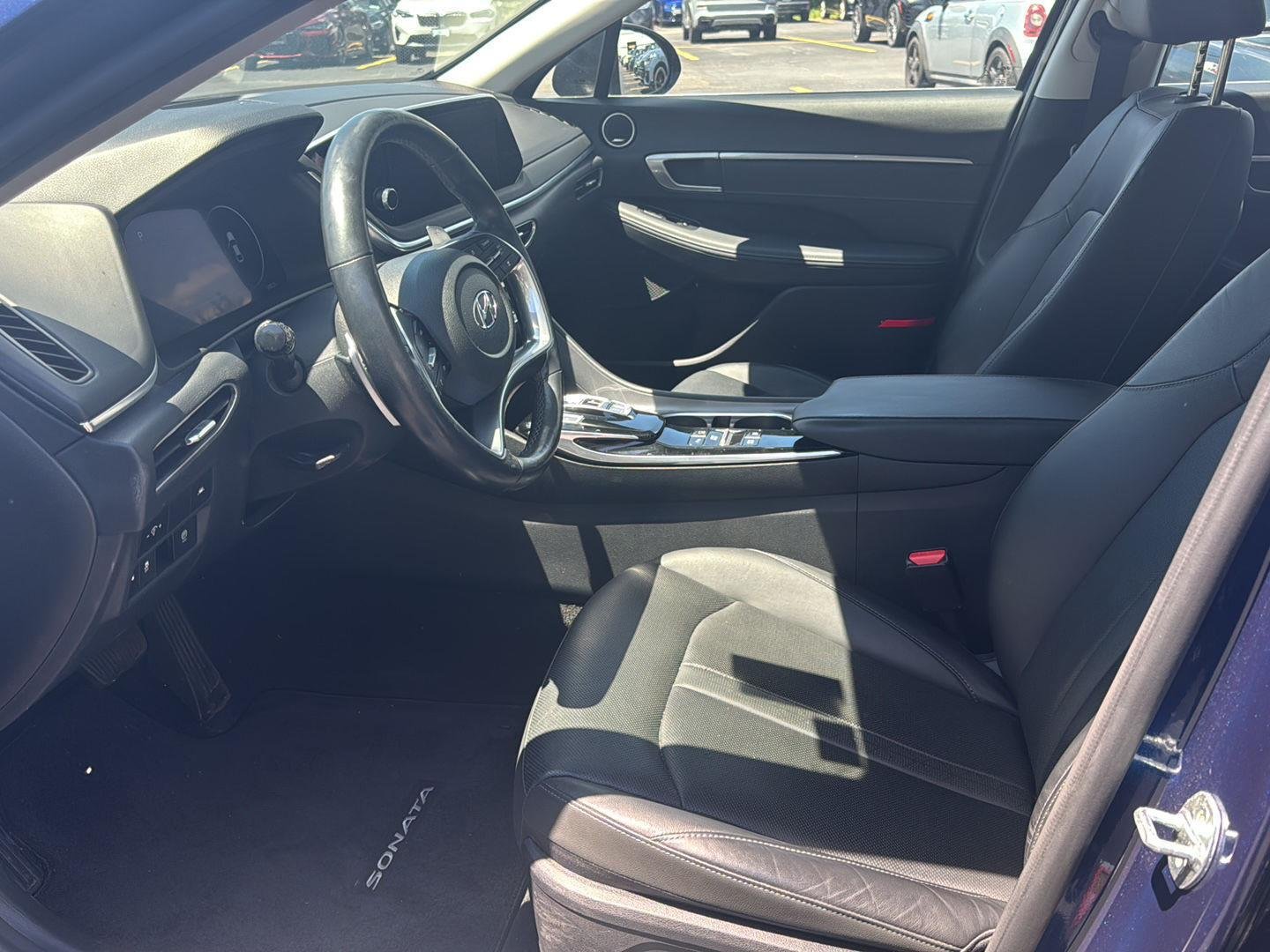 Used 2021 Stormy Sea Hyundai Limited image 9