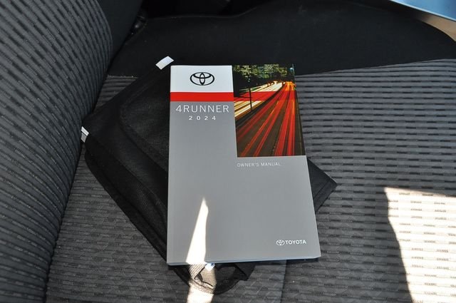 Used 2024  Toyota SR5 image 23