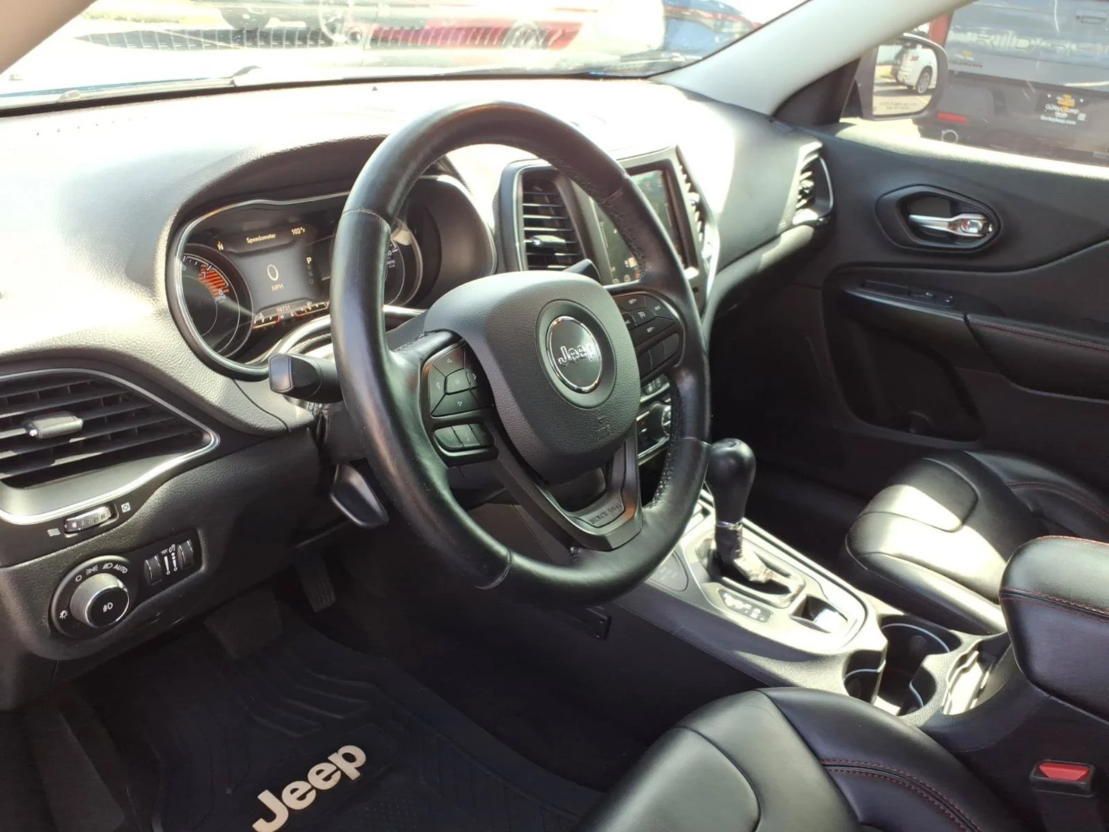 Used 2019 Hydro Blue Pearlcoat Jeep Trailhawk image 17