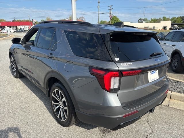 Used 2025 Gray Ford ST-Line image 6