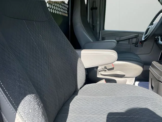 Used 2025 White GMC Work Van image 30