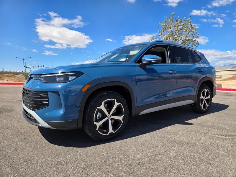 New 2026 Blue Volkswagen 2.0T SE image 2