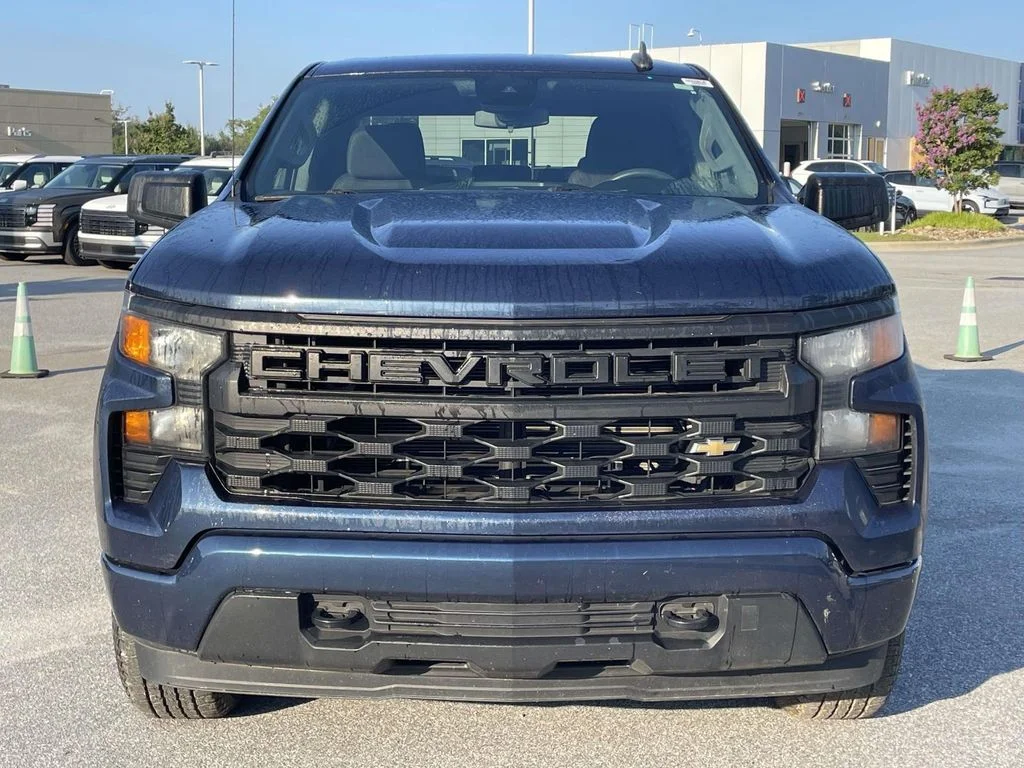 Used 2022 Northsky Blue Metallic Chevrolet Custom image 22