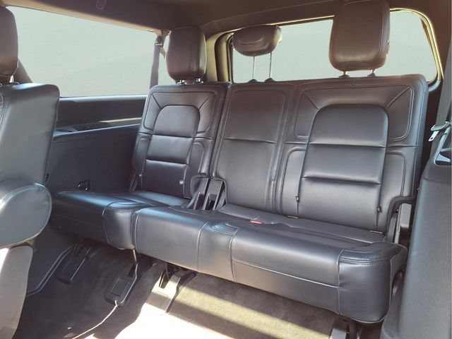 Used 2022 Black Lincoln Reserve L image 21