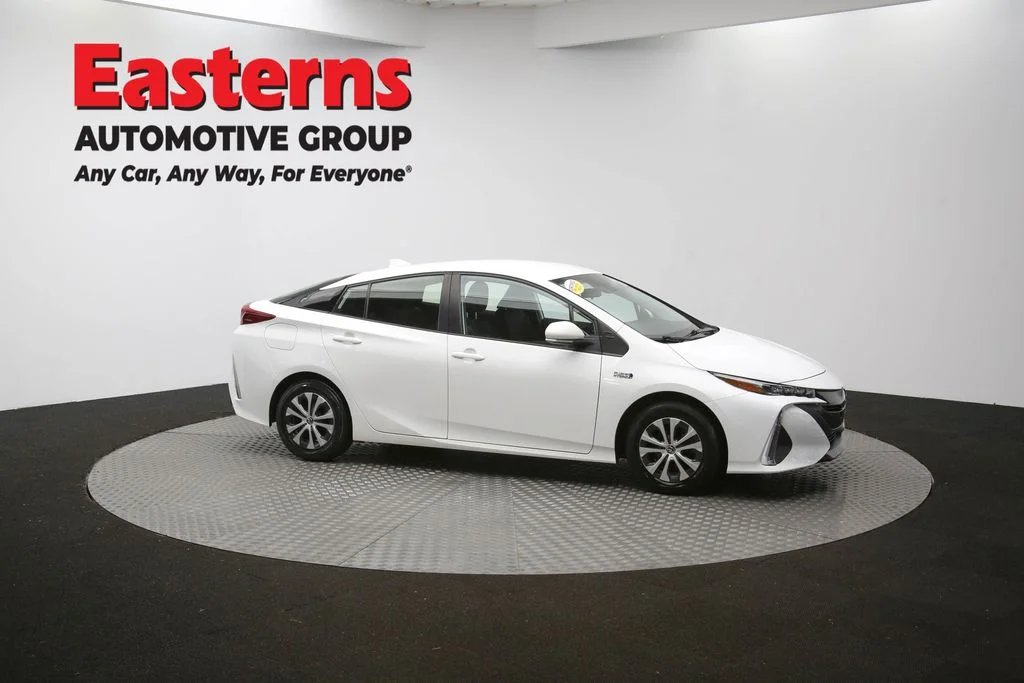 Used 2021 White Toyota LE image 42