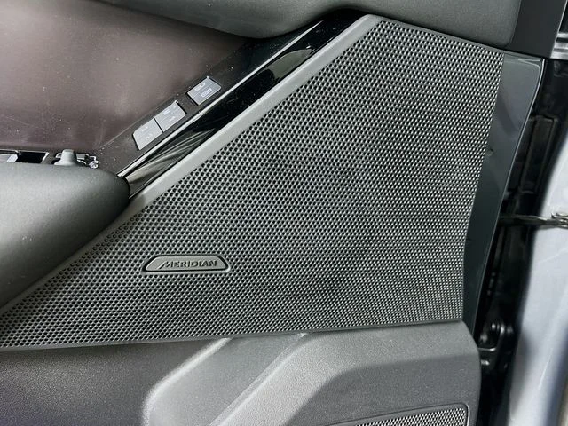 Certified Used 2026 Zadar Grey Land Rover Dynamic SE image 20