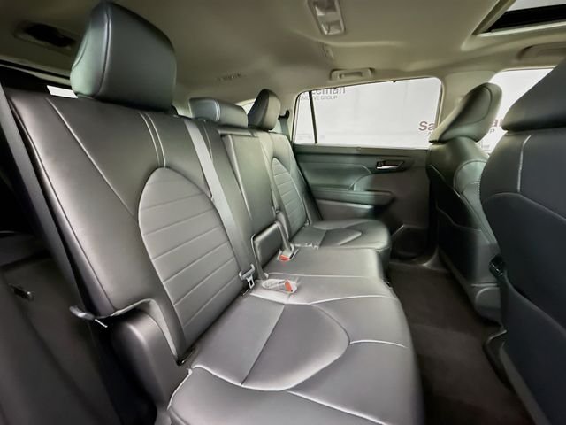 2023 Toyota Highlander XLE - Photo 29