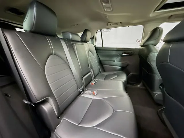 2023 Toyota Highlander XLE - Photo 29