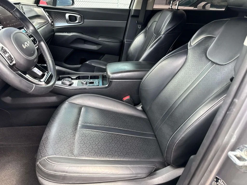 Used 2022 Gray Kia S image 18