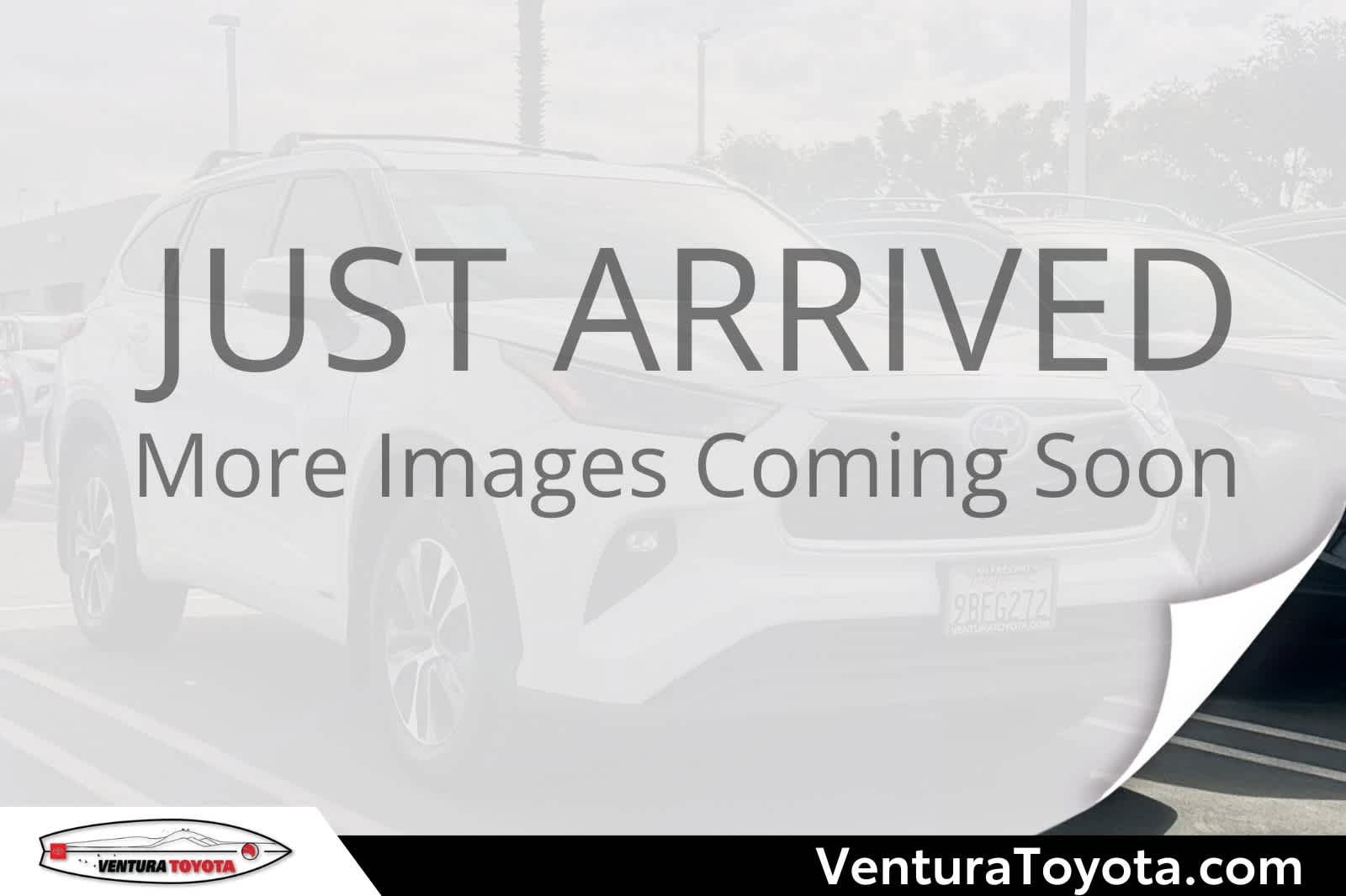 2022 Toyota Highlander XLE Hybrid 4x4's photo
