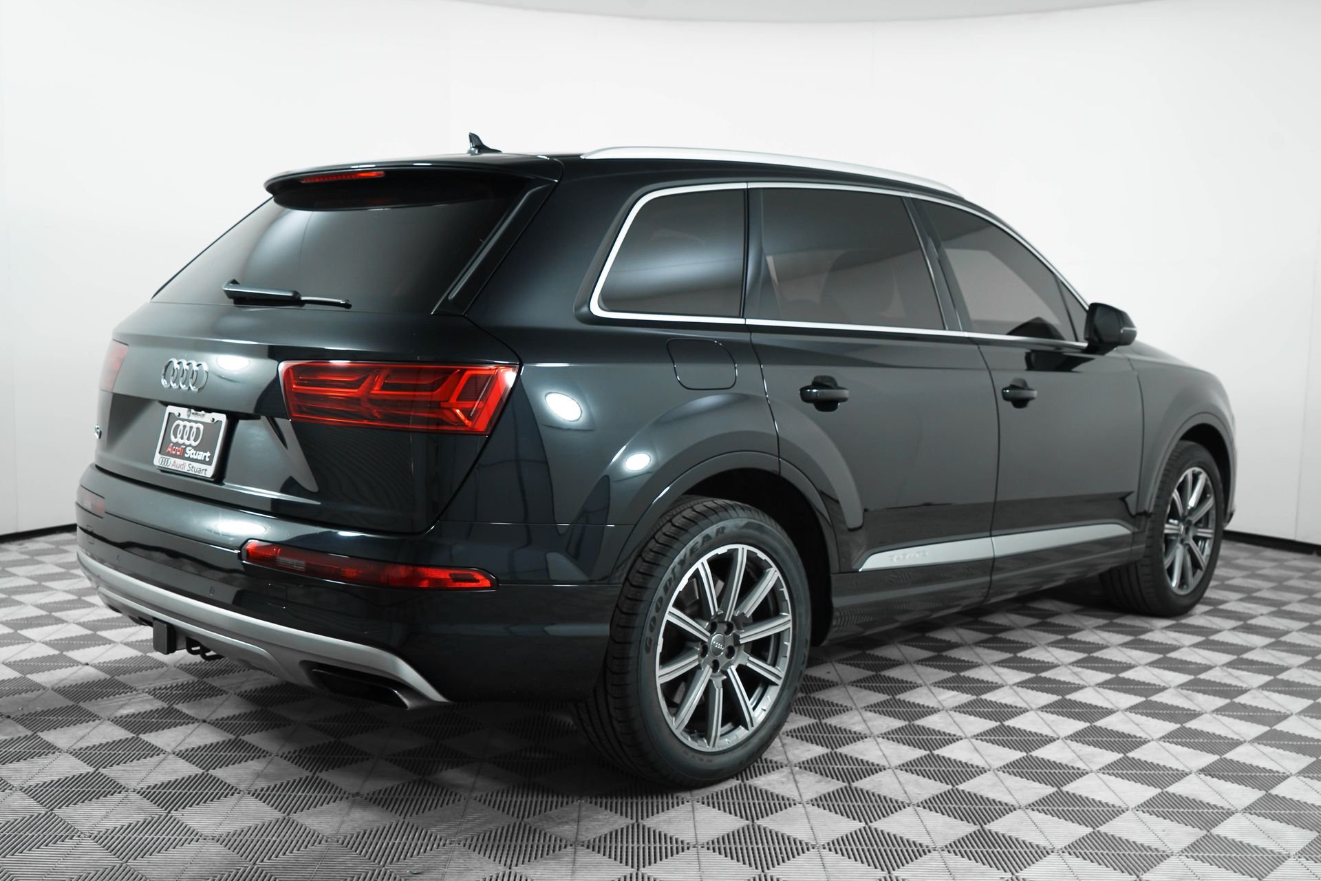2019 Audi Q7 45 Premium Plus photo 4