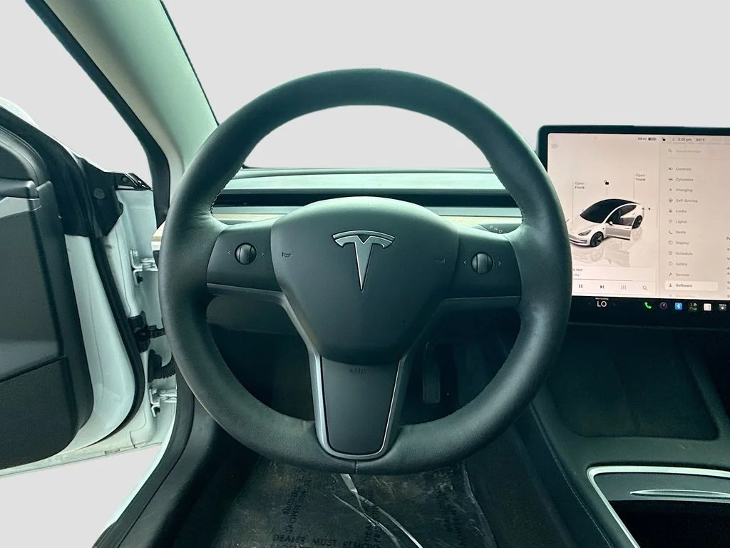 Used 2023 White Tesla Base image 10