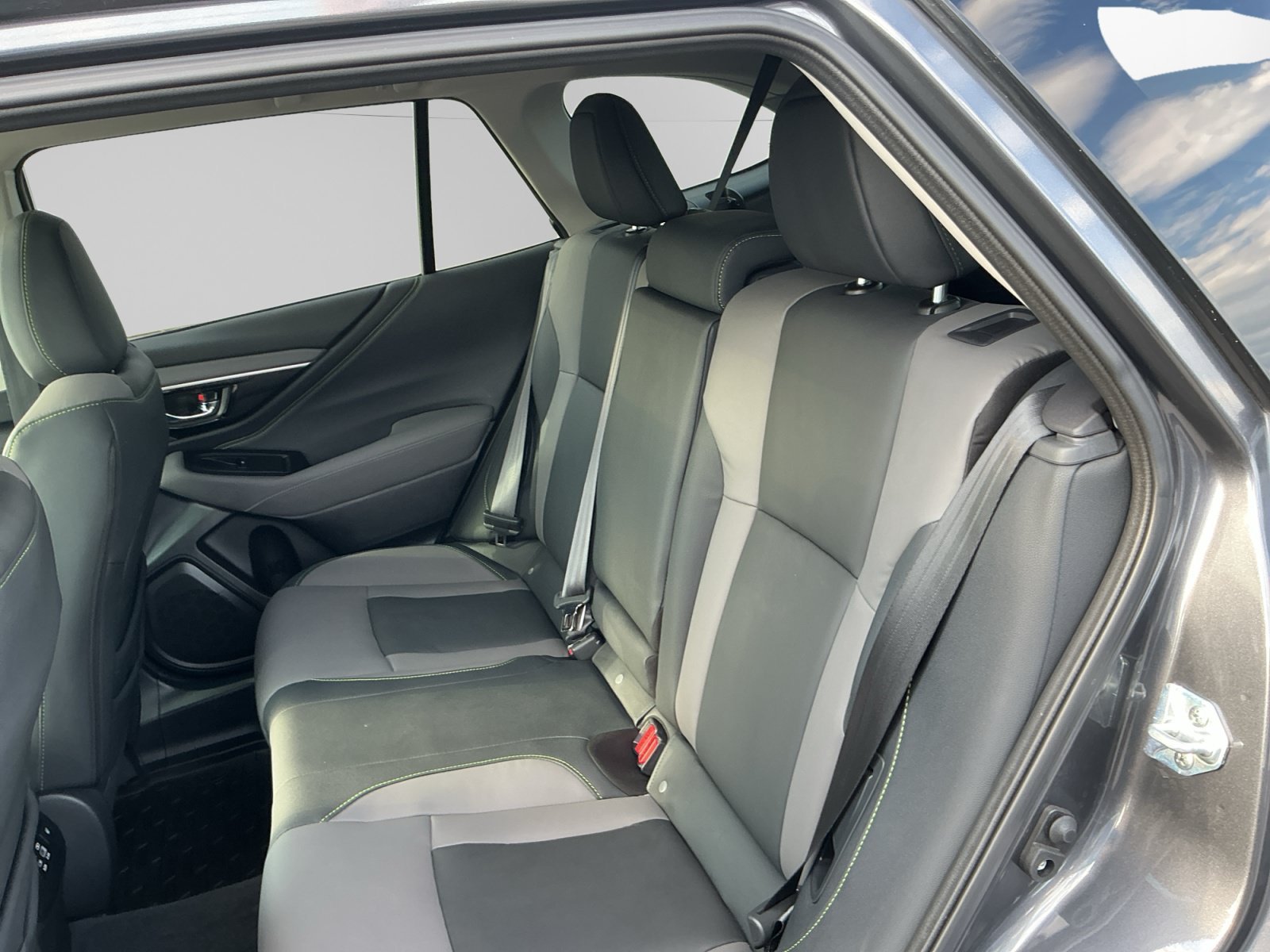Used 2025 Magnetite Gray Metallic Subaru Onyx Edition XT image 13