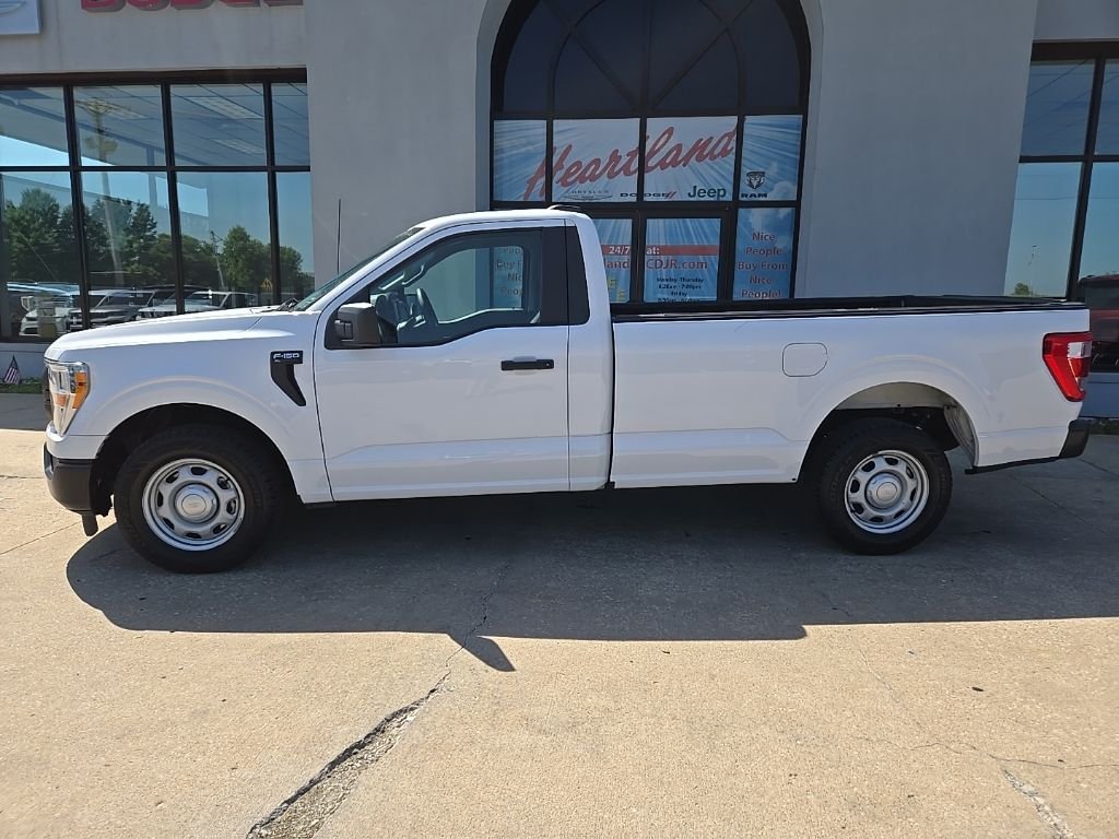 Used 2021 White Ford XL image 4