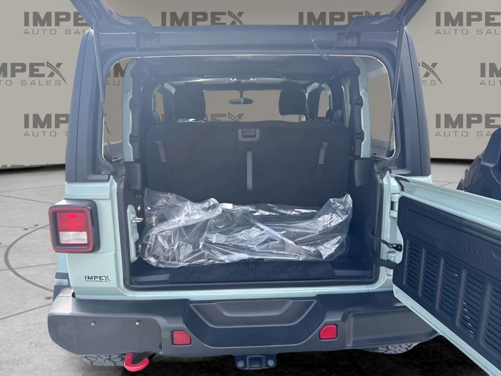 Used 2023 Gray Jeep Rubicon image 25