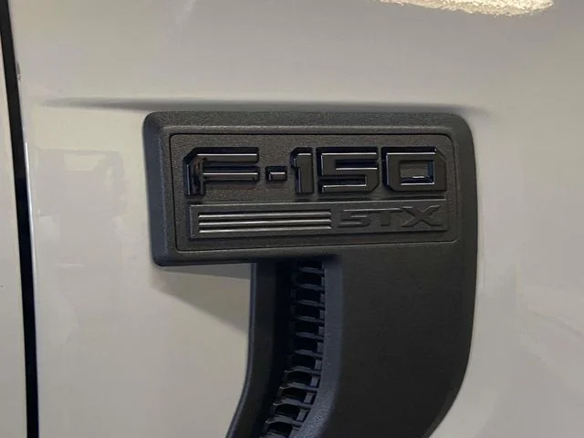 Certified Used 2022 Black Ford XLT image 9