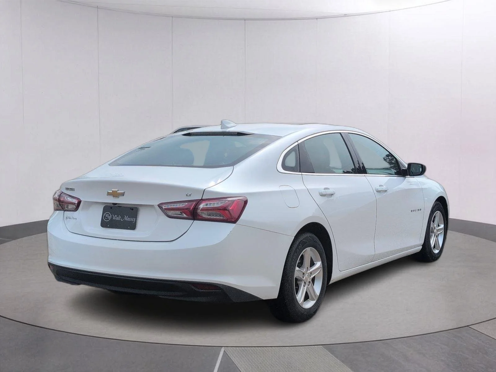 Used 2022 Summit White Chevrolet LT image 7