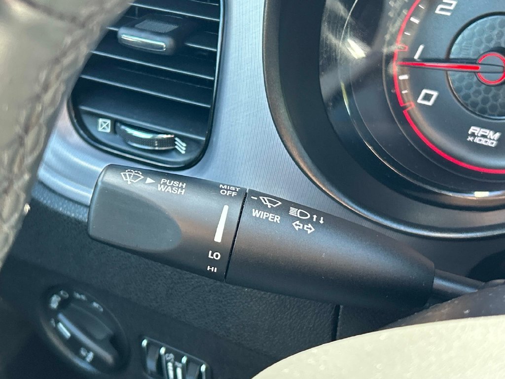 Used 2023 Green Dodge SXT image 29