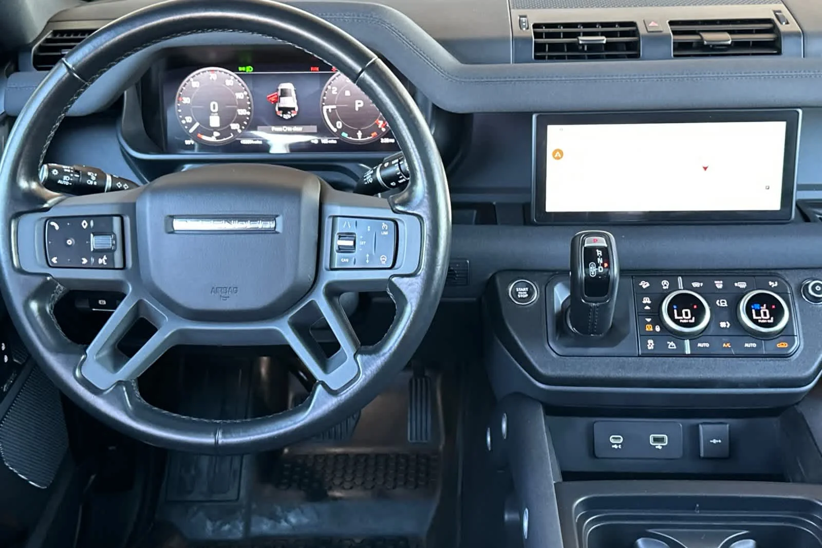 Used 2023 Gondwana Stone Land Rover X-Dynamic SE image 14