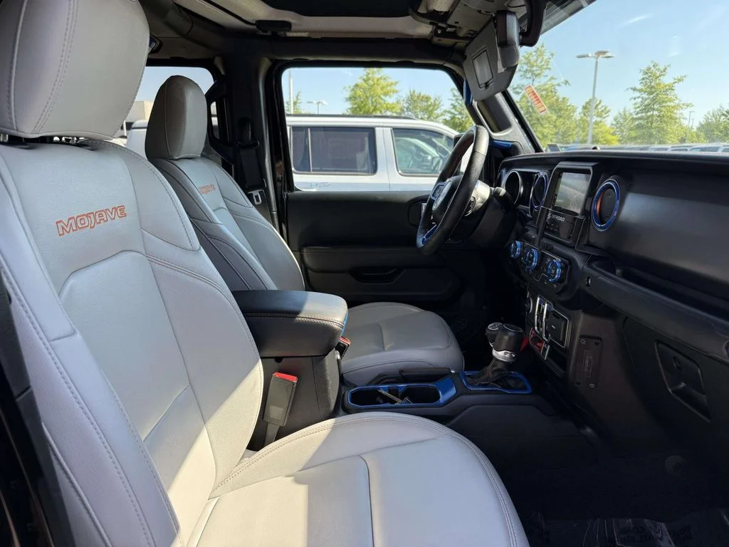 Used 2023 Black Jeep Mojave image 15