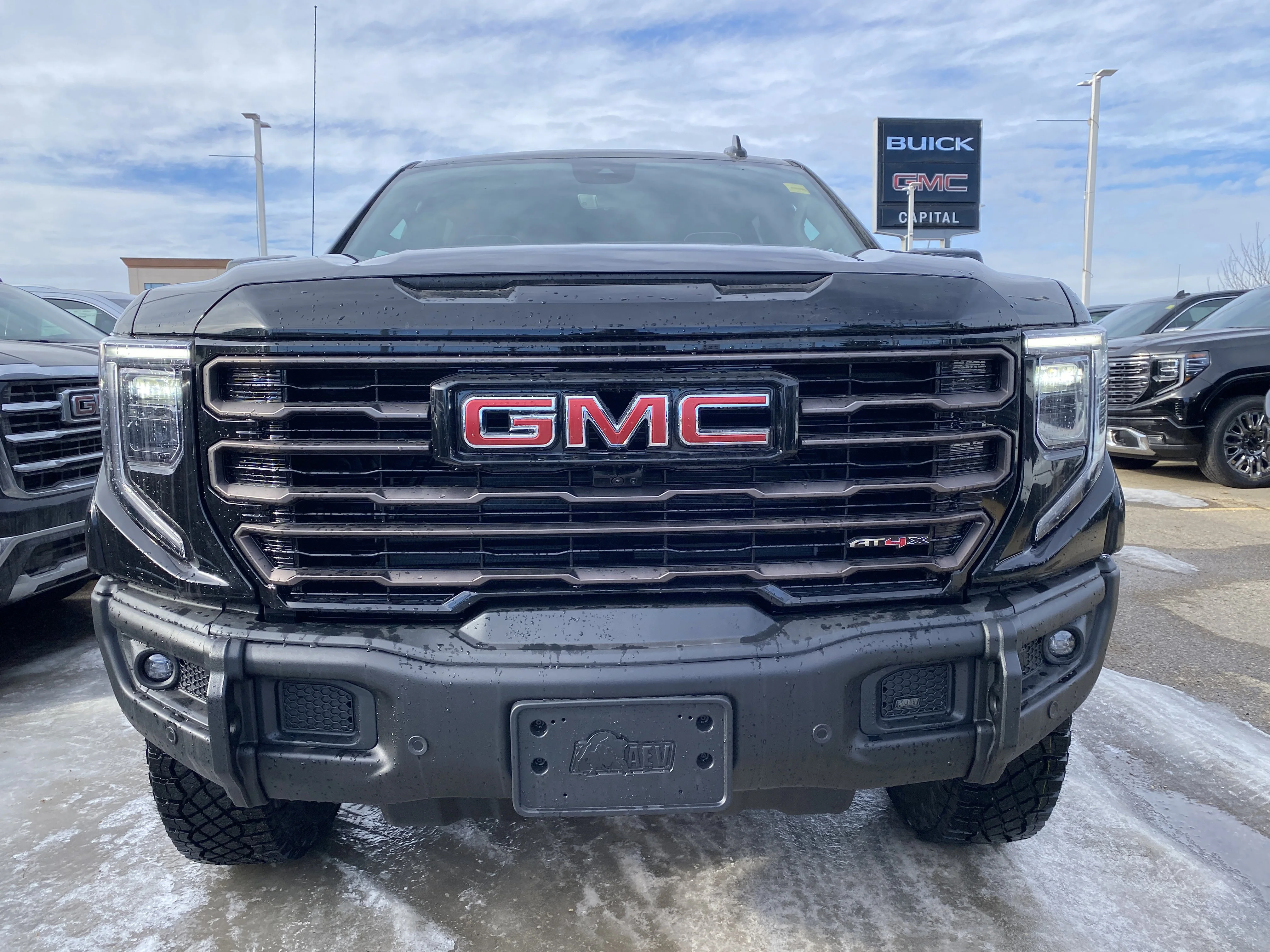 New 2026 ONYX BLACK GMC AT4X image 9