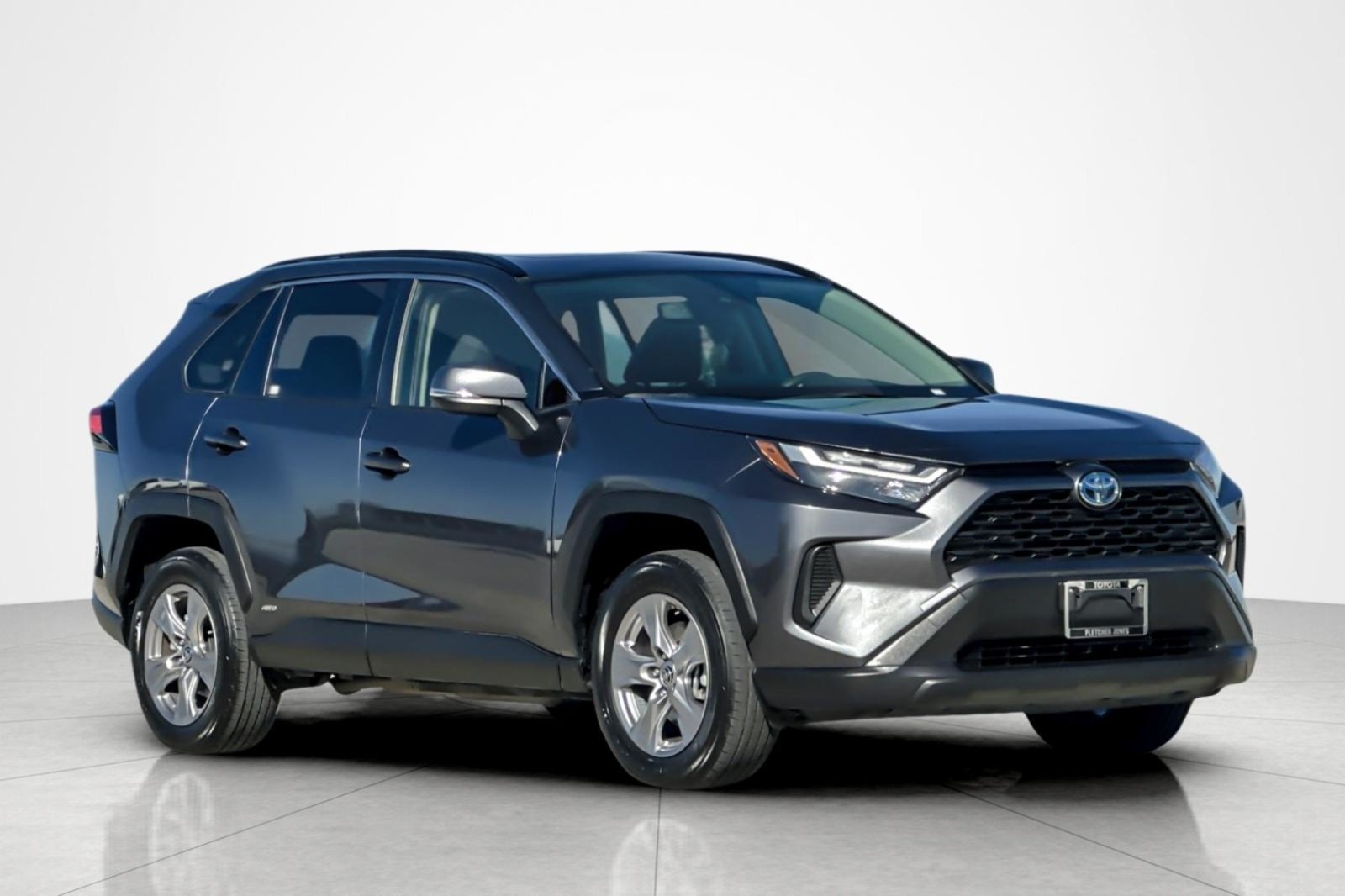 Certified Used 2022 MAGNETIC GRAY Toyota Hybrid XLE image 7