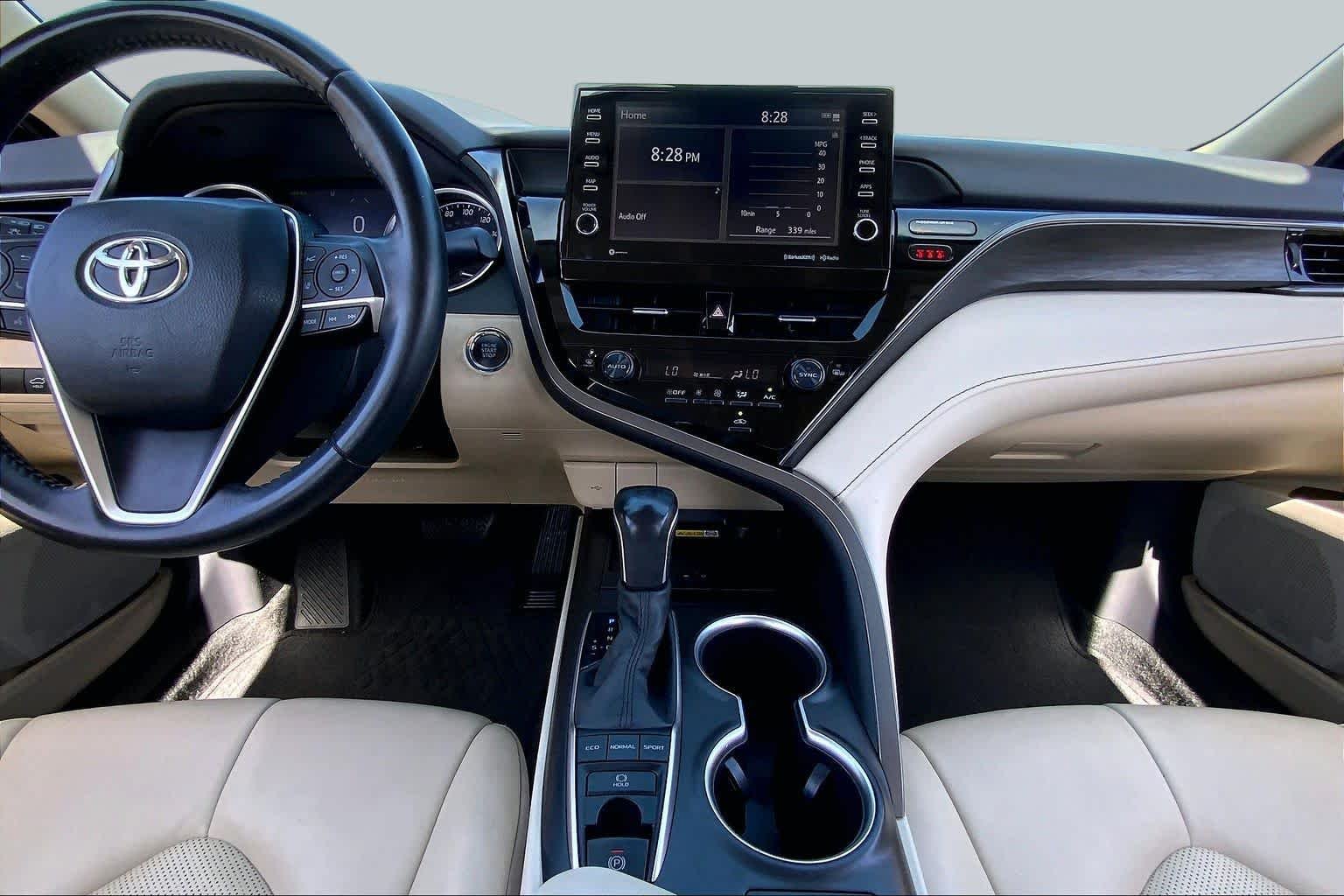Used 2022 Wind Chill Pearl Toyota XLE image 15