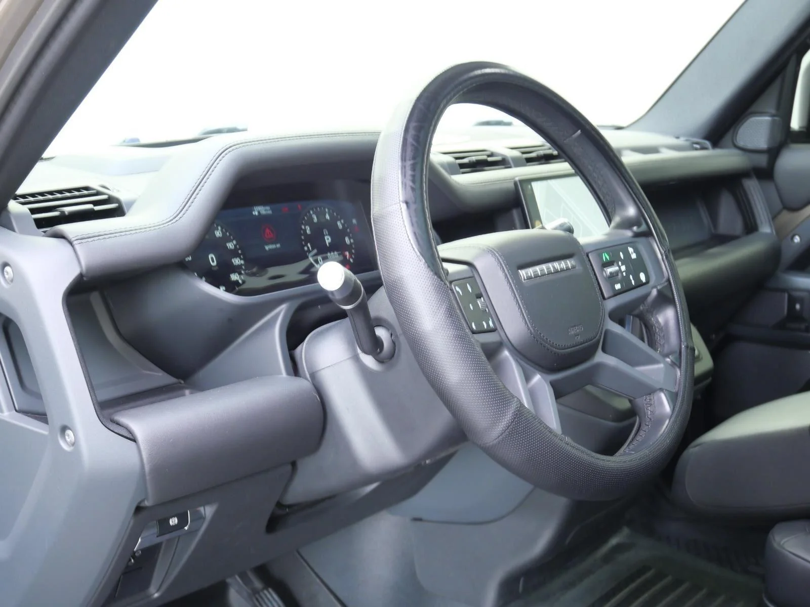 Used 2022 Gondwana Stone Metallic Land Rover X-Dynamic HSE image 20