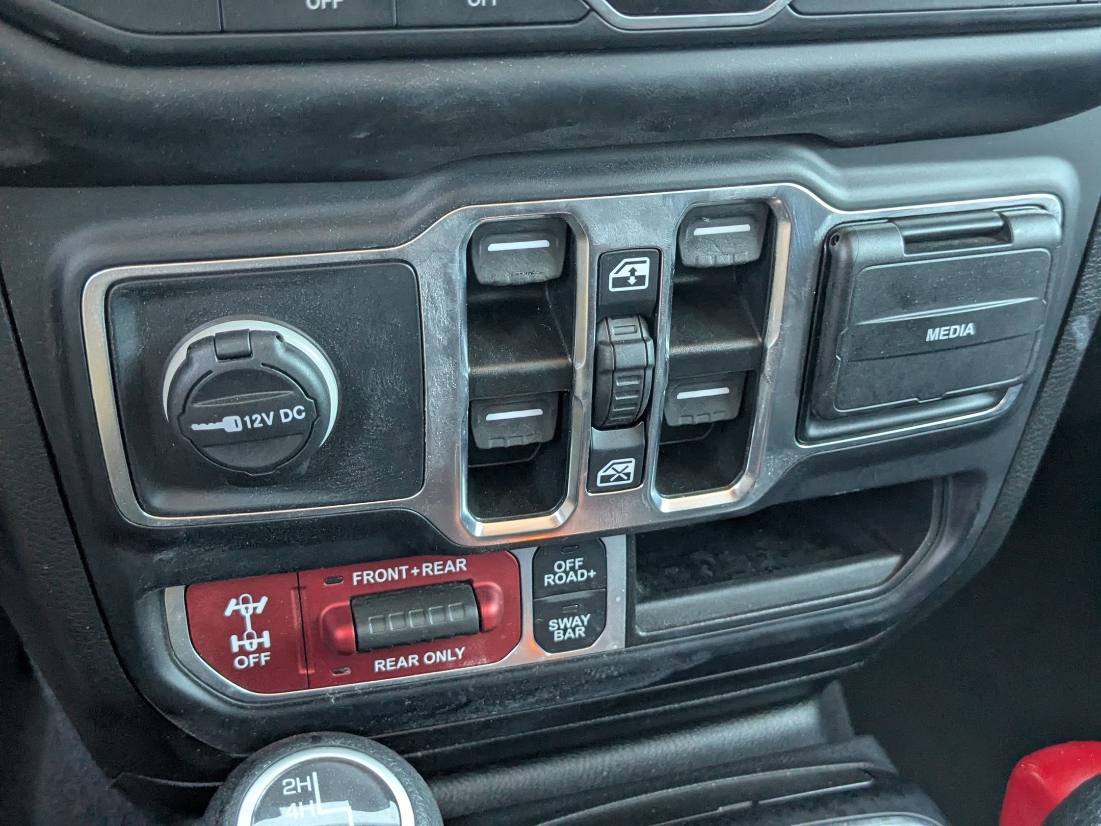 2023 Jeep Wrangler 4-Door Rubicon - Photo 24