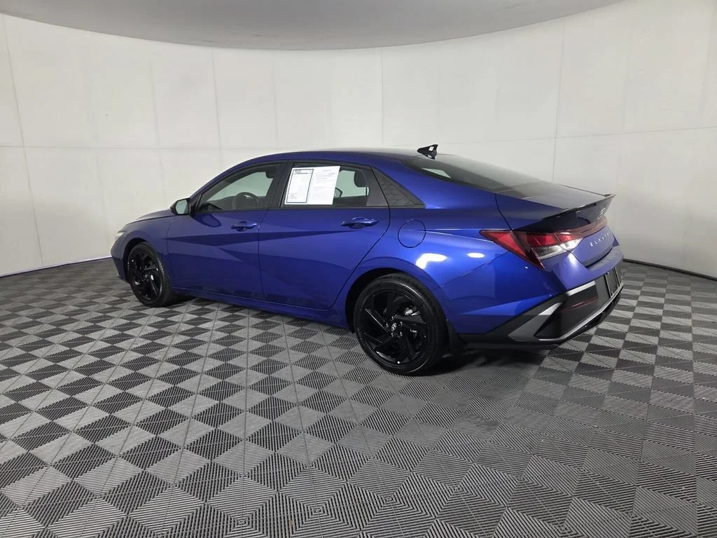 Used 2026 Intense Blue Hyundai SEL Sport image 7