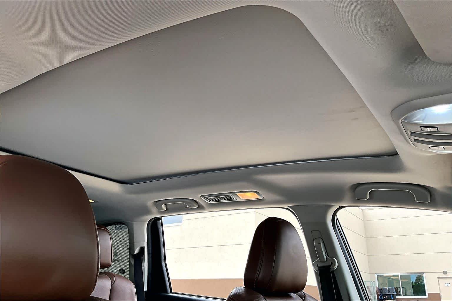 Used 2019 Abyss Blue Pearl Subaru Touring image 13