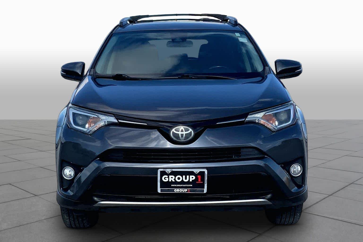 Used 2017 Magnetic Gray Metallic Toyota XLE image 4