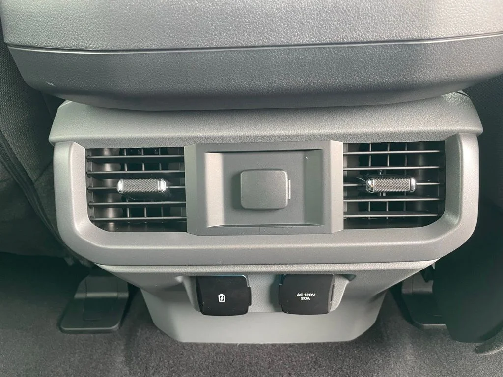 2025 Ford F-150 XLT - Photo 59