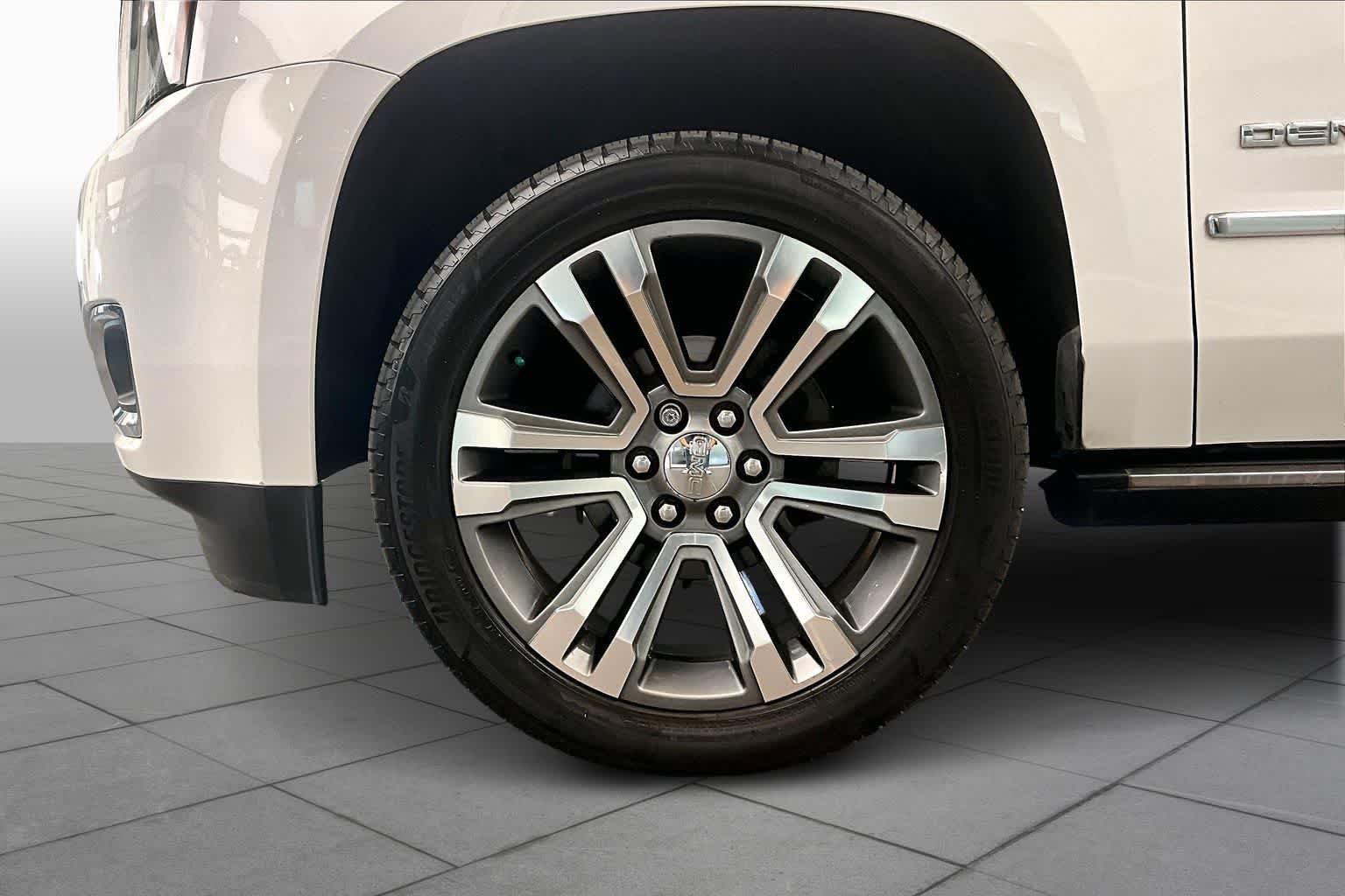 Used 2017 Summit White GMC Denali image 10