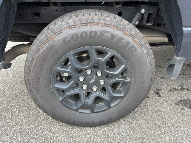 Certified Used 2025 Antimatter Blue Metallic Ford XLT image 5