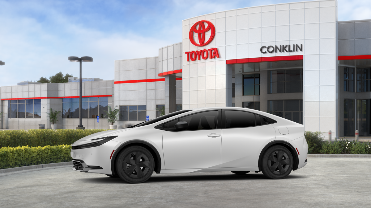 New 2026 Wind Chill Pearl Toyota LE image 3