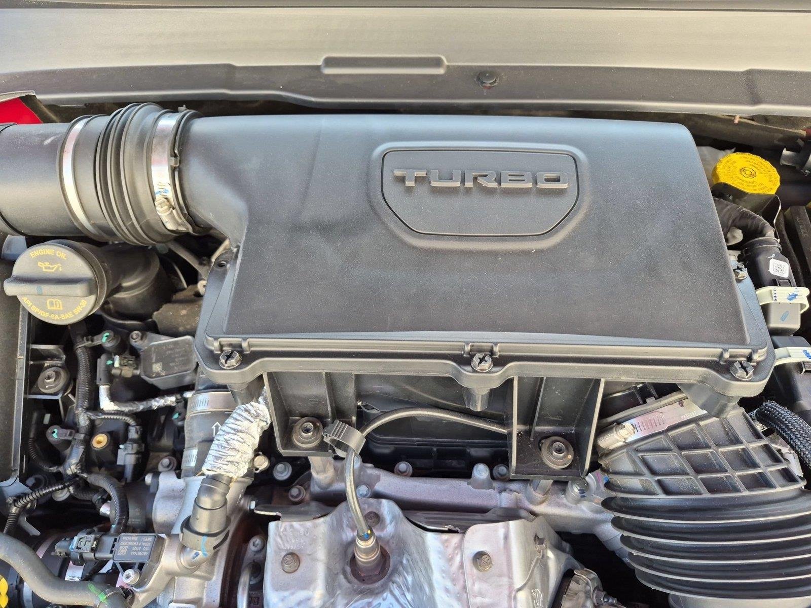 Used 2023 Redline Pearlcoat Jeep Latitude Lux image 37