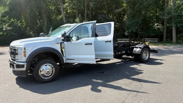 2026 Ford F-550 Super Duty Chassis Cab XL - Photo 28