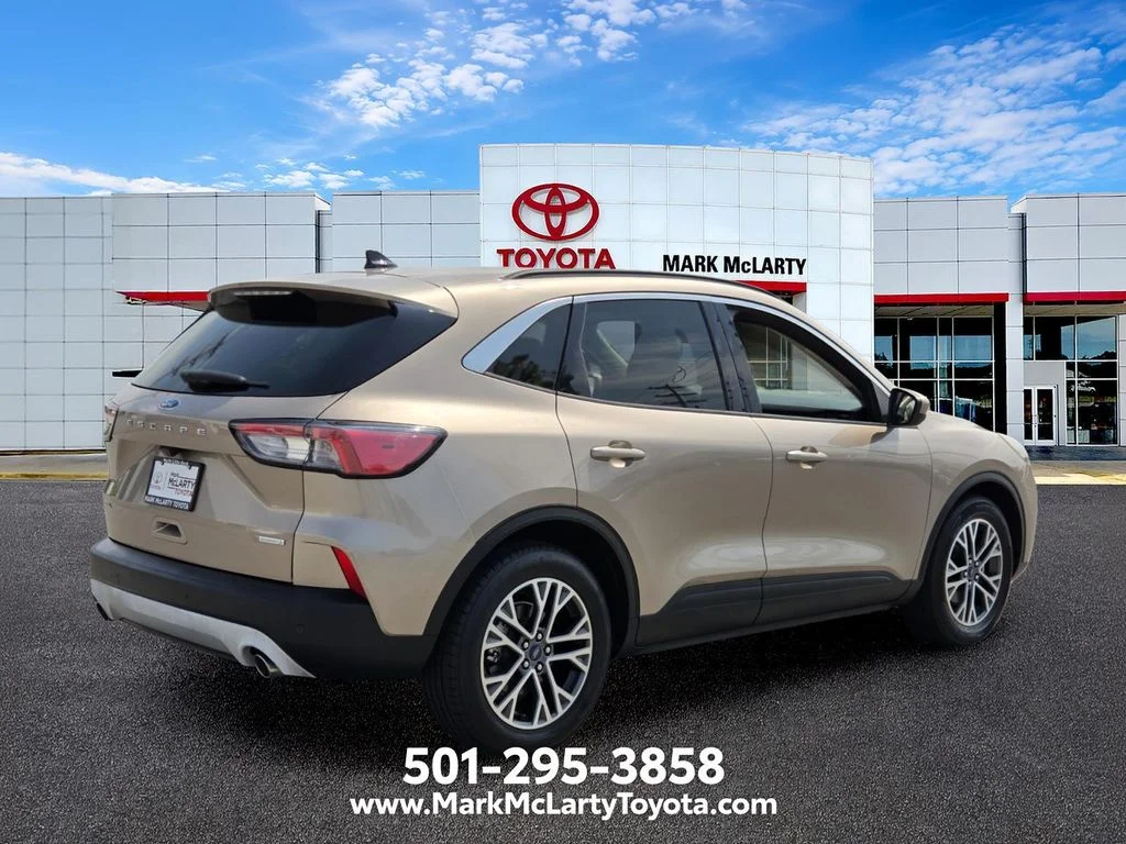 Used 2020 Gold Ford SEL image 5